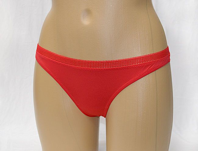 Безшовні жіночі стрінги червоні Balaloum 9061 XL