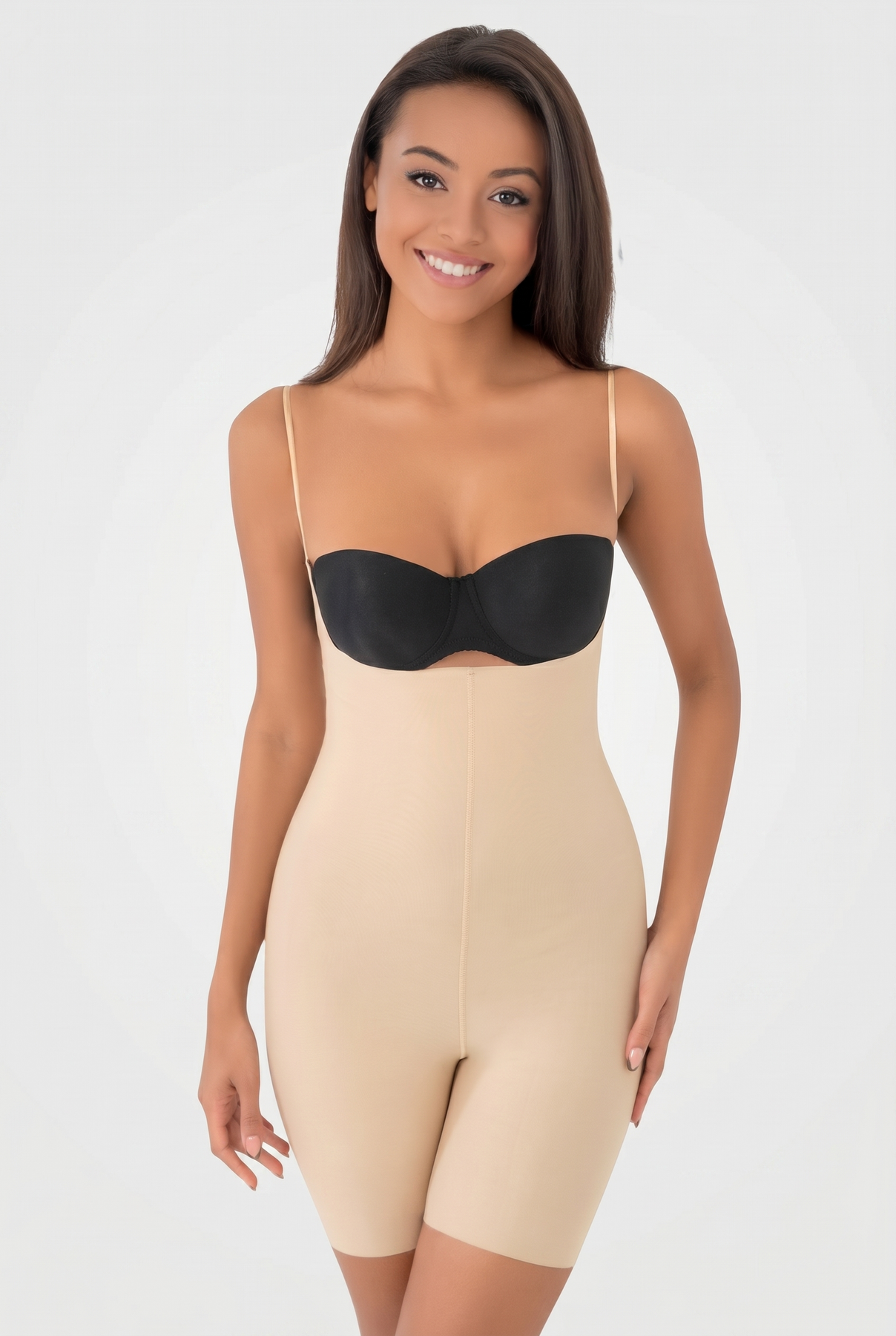 Утягивающий боди бесшовный с шортами Form Angel 3010 бежевый S/M