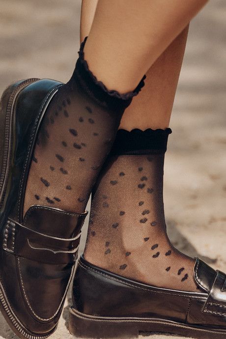 Шкарпетки жіночі капронові 20 den з сердечками Gabriella Lovie чорні