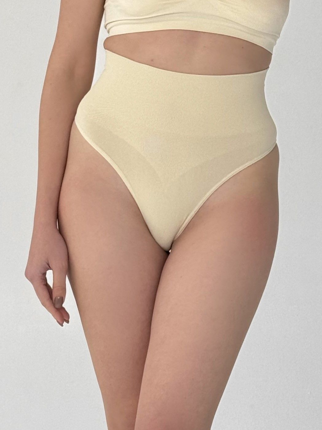 Утягивающие стринги бежевые Form Angel 5203 L/XL