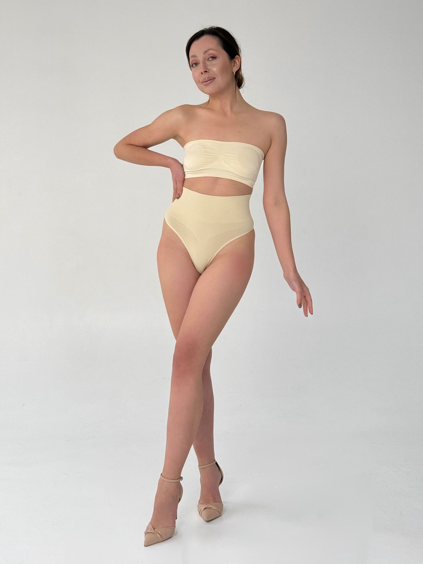 Утягивающие стринги бежевые Form Angel 5203 L/XL
